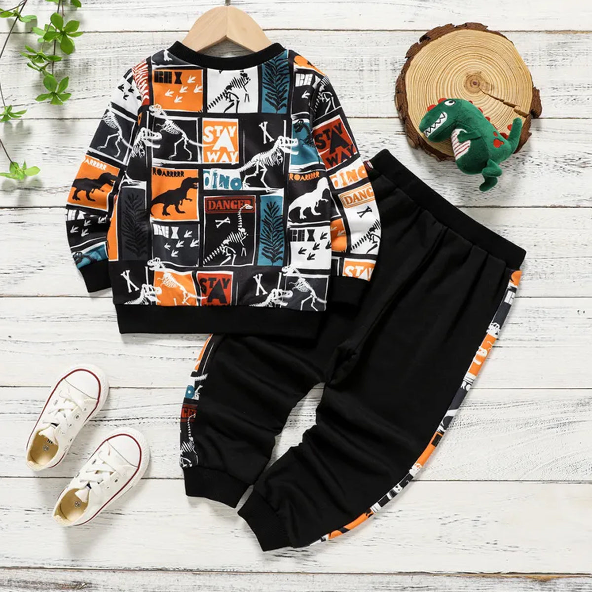 Venutaloza Stylish White Baby Set Black Graphic Print & Colorblock Dinosaur (Combo Pack Of 2) T-Shirt & Pants.