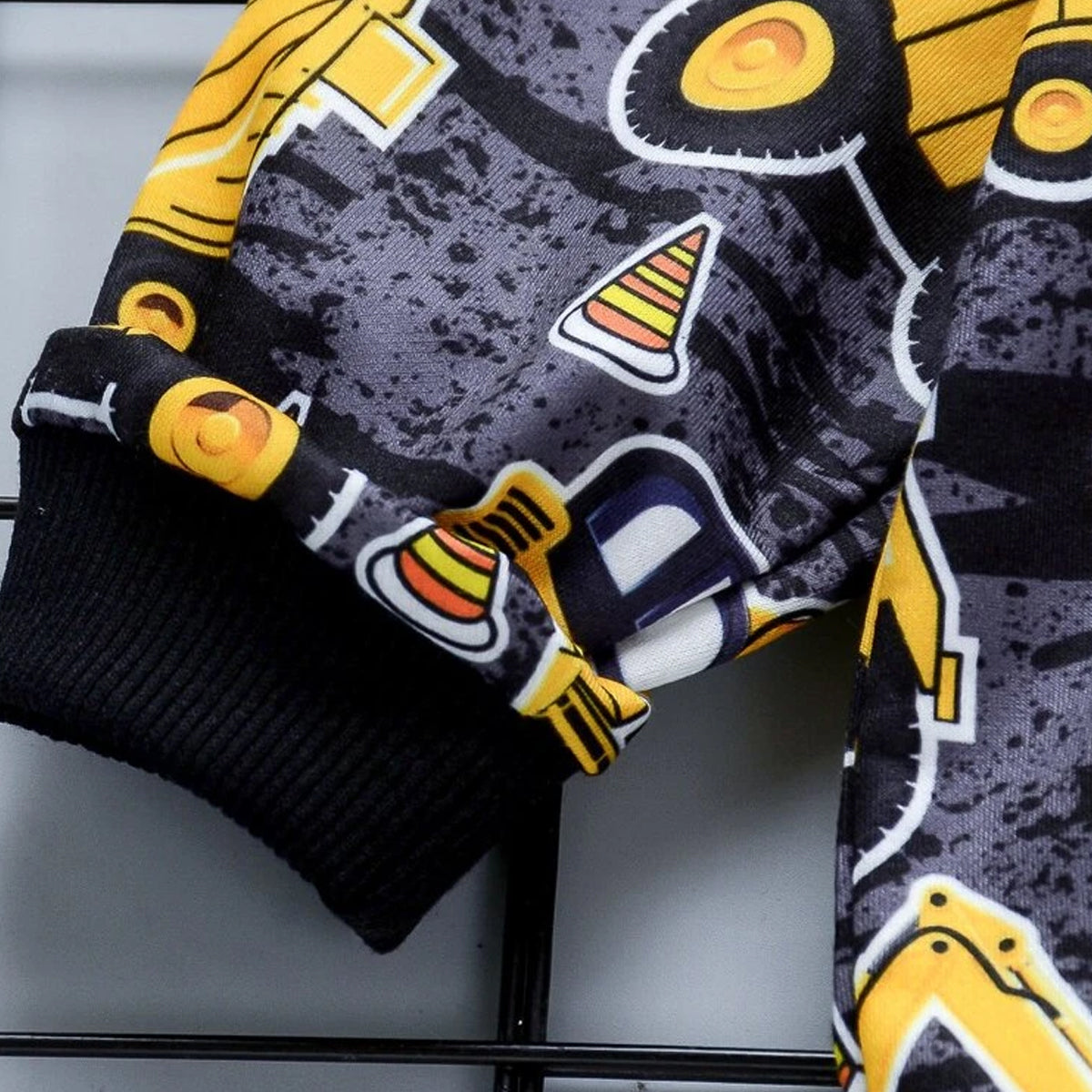 Baby Set Letter Graphic & Car Color-Block Letter (Combo Pack Of 2) T-shirt & Pants.